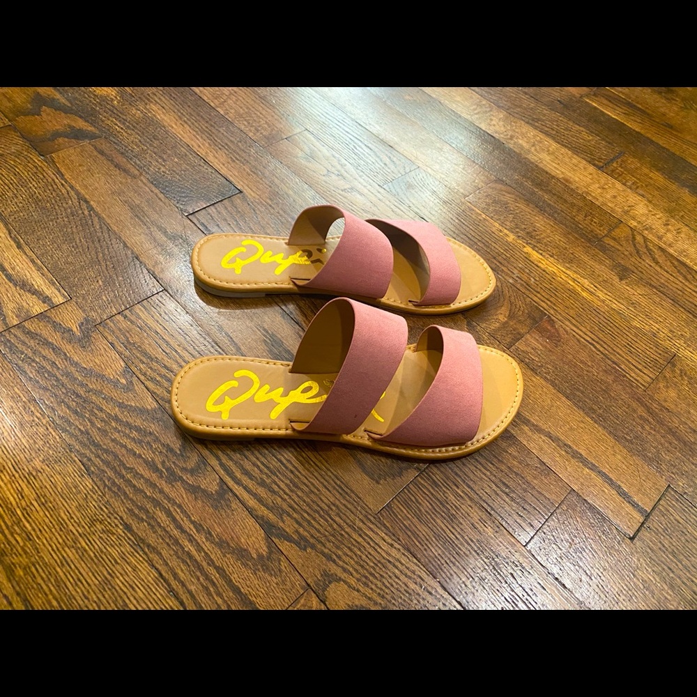Pink strap sandals